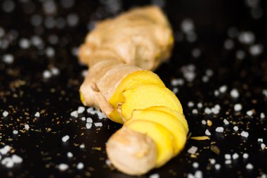 limon arka plan ile zencefil kökü