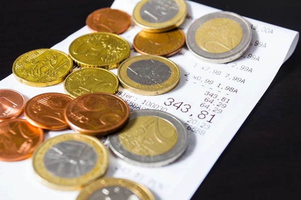 Monedas de dinero en euros — Foto de Stock