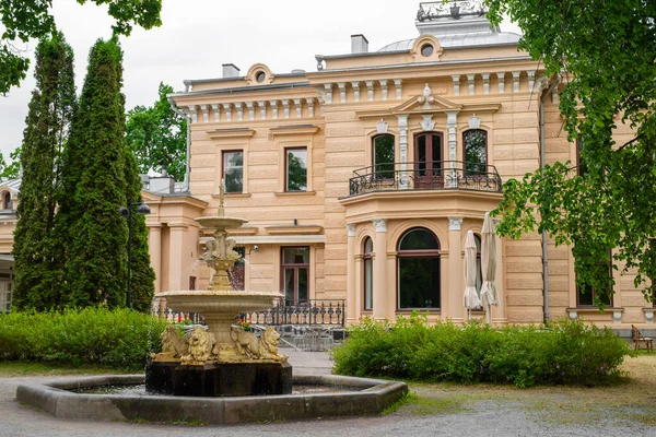 Fontein Het Finlayson Palace Park Finlayson Palace Achtergrond Tampere Finland — Stockfoto