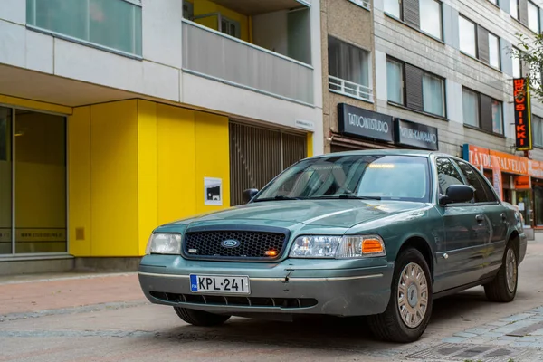 Ford Crown Victoria Parked City Street Tampere Finland — Stockfoto