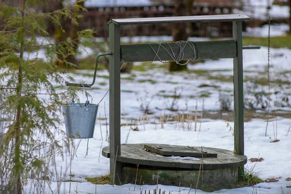 Vieux Puits Eau Campagne Journée Ensoleillée Hiver — Photo