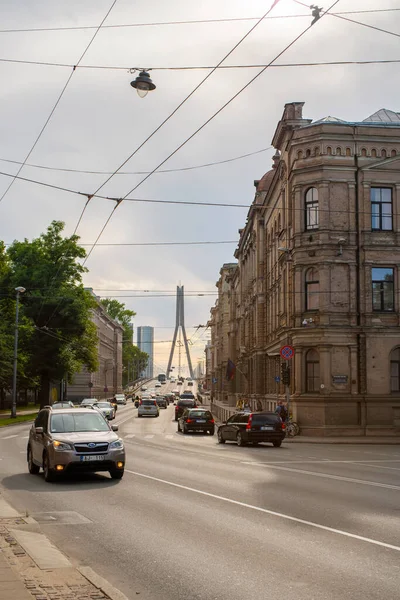 Verkehr Stadtzentrum Von Riga Krisjana Valdemara Straße Vanu Vansu Brücke — Stockfoto