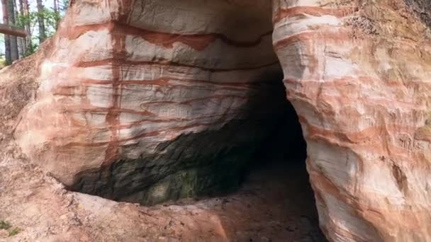 Jedna Jeskyní Nalezených Piuse Piusa Pískovcové Jeskyně Největší Zimoviště Netopýrů — Stock video