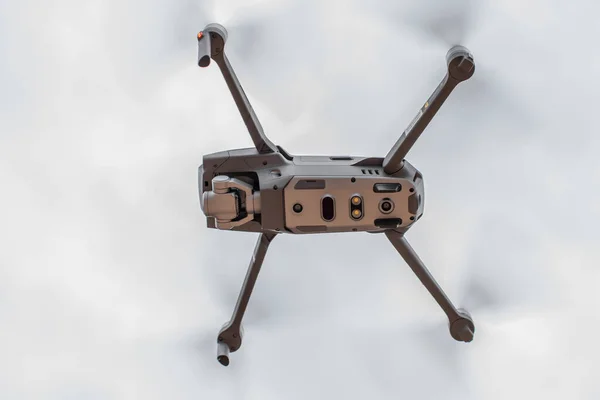 Mavic Zoom Hovering Air View Bottom — Stock Photo, Image