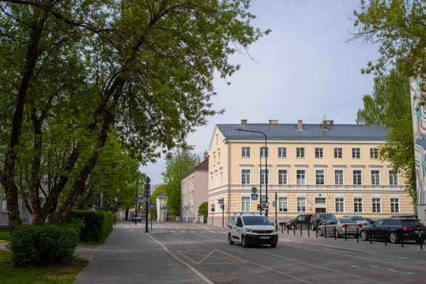 Tartu Cityscape Lehký Provoz Vanemuise Street Časného Jarního Rána Historické — Stock fotografie