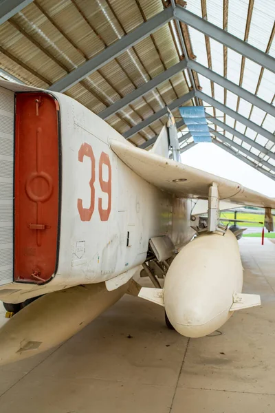 苏霍伊苏 24轰炸机 Bomber Sukhoi 北约代号 Fencer 是苏联开发的一种超音速全天候攻击机 爱沙尼亚航空博物馆 — 图库照片