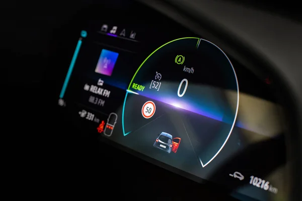 Närbild Renault Zoe Instrumentpanel Modern Elektrisk Bil Instrumentpanel — Stockfoto