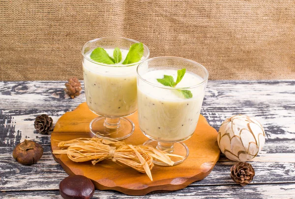 Cocktail aus Kiwi und Banane — Stockfoto