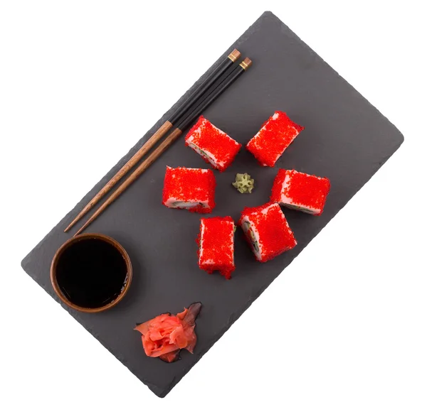 Sushi com caviar vermelho em um — Fotografia de Stock