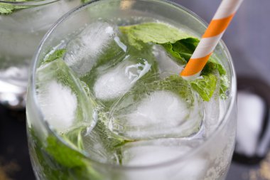 Mojito bir kireç ile 