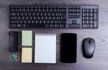 Ofis aksesuarları, bir fare kolu bir dizüstü klavye