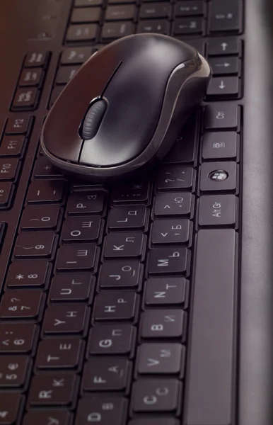 Die Tastatur und die Maus auf — Stockfoto