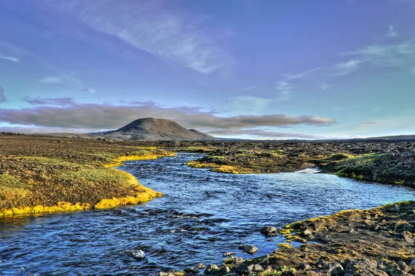 Volcanic Landscape Iceland Broad River Foreground Meandering Single Distant Mountain — Stock Photo, Image