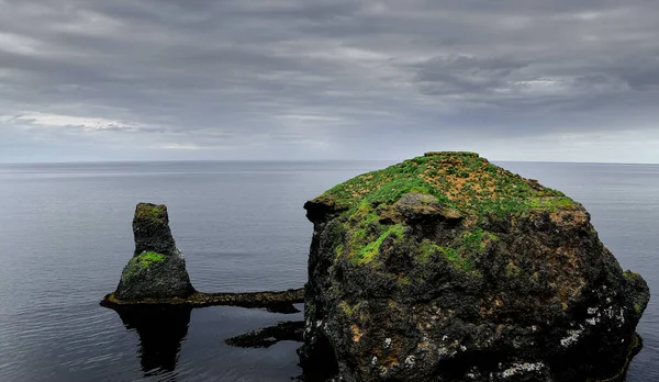 Two Moss Covered Rocky Islands Atlantic Ocean Calm Sea Sea — Stock Photo, Image