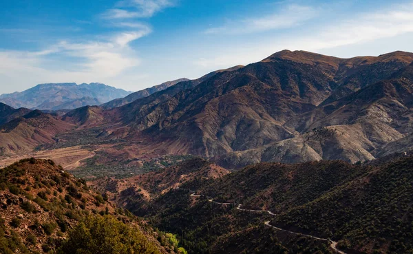 Blick Auf Gewundene Feldwege Hohen Atlas Von Marokko Vor Blauem — Stockfoto