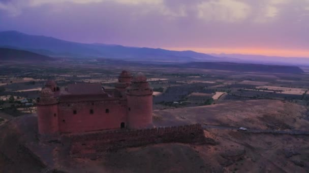 Paisaje Escénico Del Castillo Medieval Por Noche — Vídeo de stock