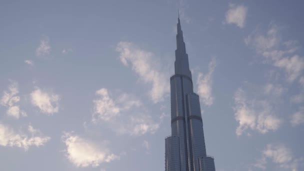 Moln Över Moderna Skyskrapor — Stockvideo