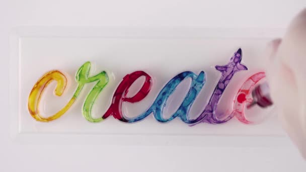 Lettere Creano Forma Con Vernici Colorate — Video Stock