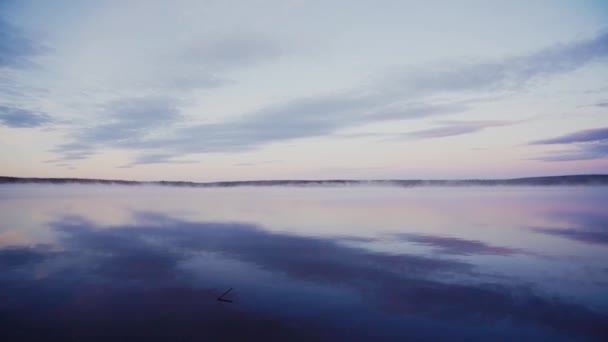 Spokojne Jezioro Wody Zmierzchu — Wideo stockowe