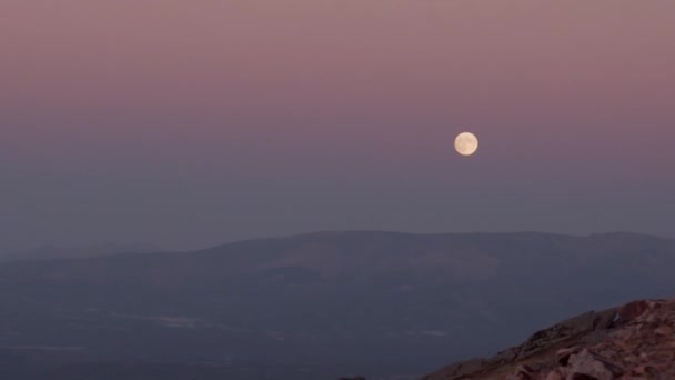 Bewolkte Hemel Met Maanlicht — Stockvideo