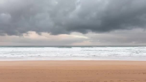 Cloudy Day Sandy Beach — Stock Video