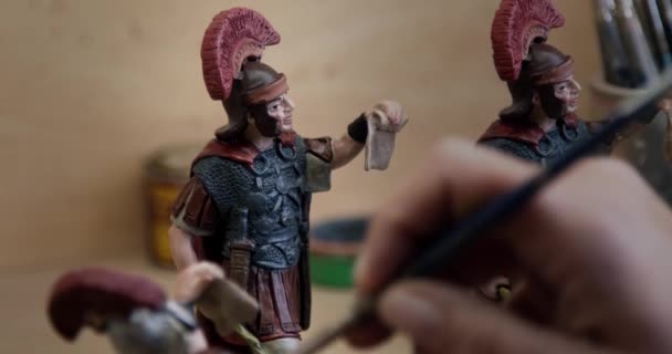 Pittore Pittura Statuette Argilla Soldati Tavola — Video Stock