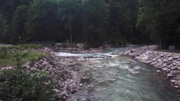 Fiume Montagna Veloce Burrone — Video Stock