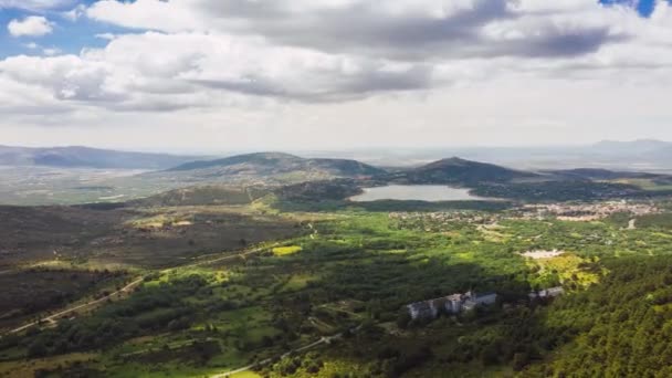 Vista Aérea Montañas Agua Bosques — Vídeo de stock