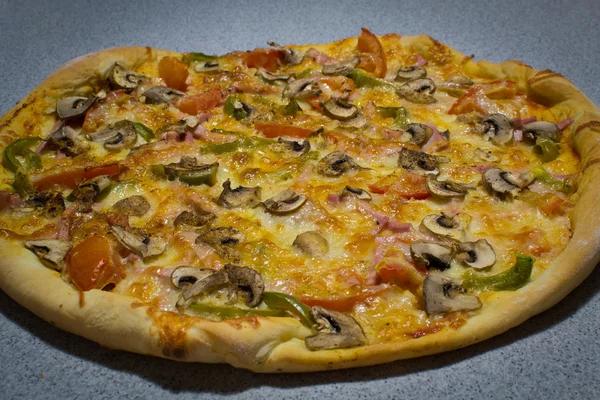 İtalyan pizzası.