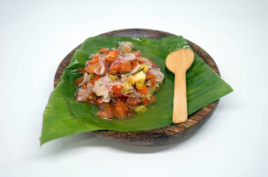 Sambal Dabu Dabu Beyaz Arkaplan Önü Görünümünde Tahta Havan ile