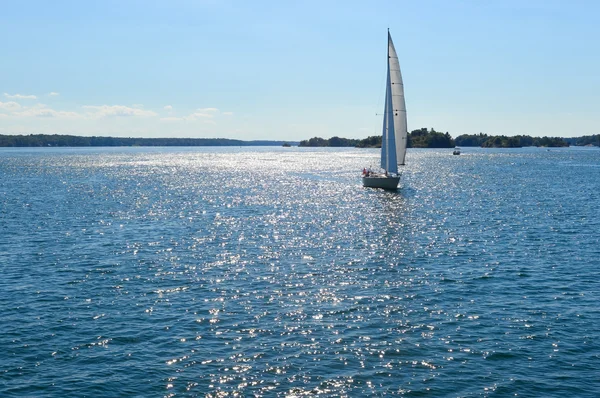 Jachten in het 1000 eilanden en Kingston in Ontario, Canada — Stockfoto