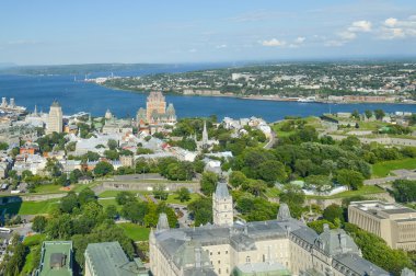 Quebec 'teki Frontenac kalesi.
