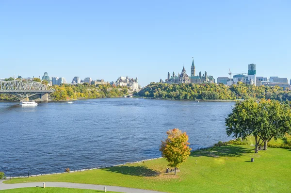 Beskåda av parlamentets byggnader, Ottawa, Ontario, Kanada — Stockfoto