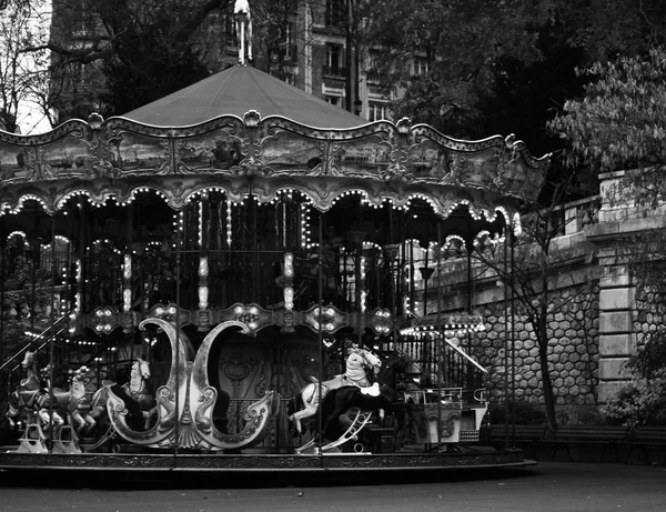 Yuvarlak neşeli git