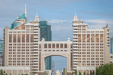 Aşıklar Parkı ve Bayterek, Nur-Sultan, Kazakistan