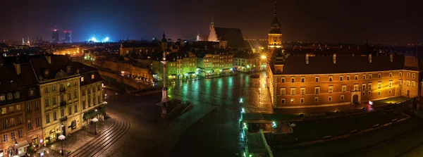 Night Panorama of Royal Castle and Old Town in Warsaw, Poland — Stock Photo, Image