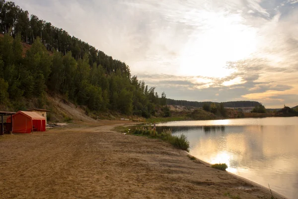 gölde güzel gündoğumu
