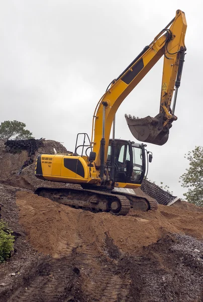 Excavadora amarilla pesada — Foto de Stock