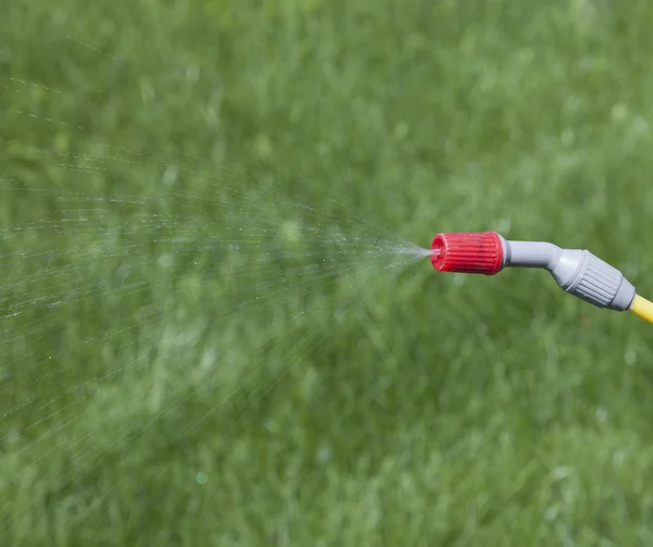Dispositif de pulvérisation de pesticides . — Photo