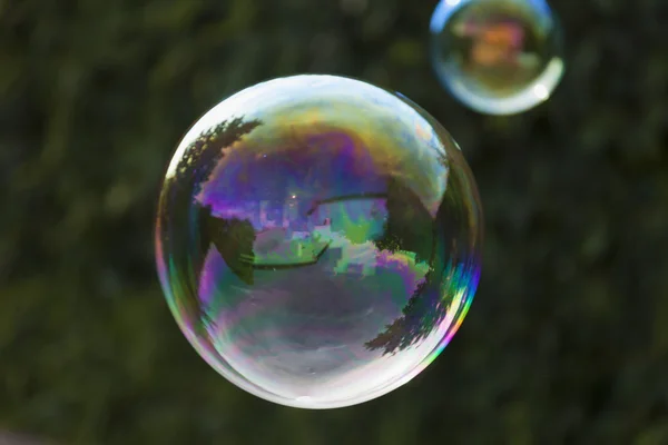 Regenbogen-Seifenblase — Stockfoto