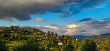 Dağ güzel gün batımı