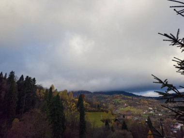 Dağların güzel manzarası