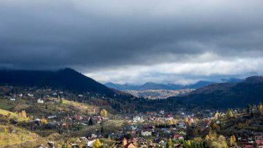 Dağların güzel manzarası