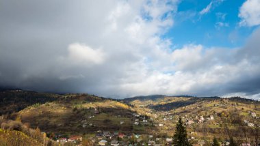 Karpatlar 'daki güzel dağ manzarası
