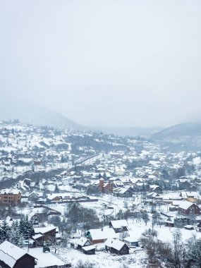 Cezu köyünde kış manzarası