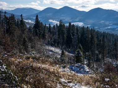 Dağların güzel manzarası