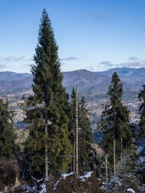Dağların güzel manzarası