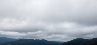 Dağların güzel manzarası