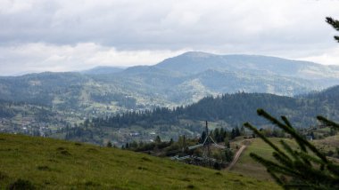 Yaz mevsiminde Karpat Dağları.