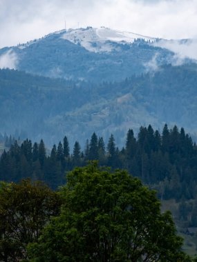 Dağların güzel manzarası